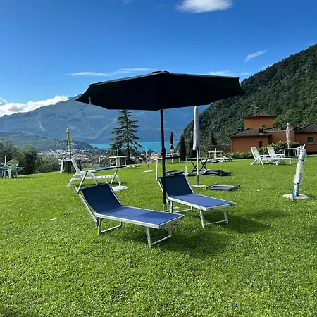 Lägenhet Bonbon Dom View Varone